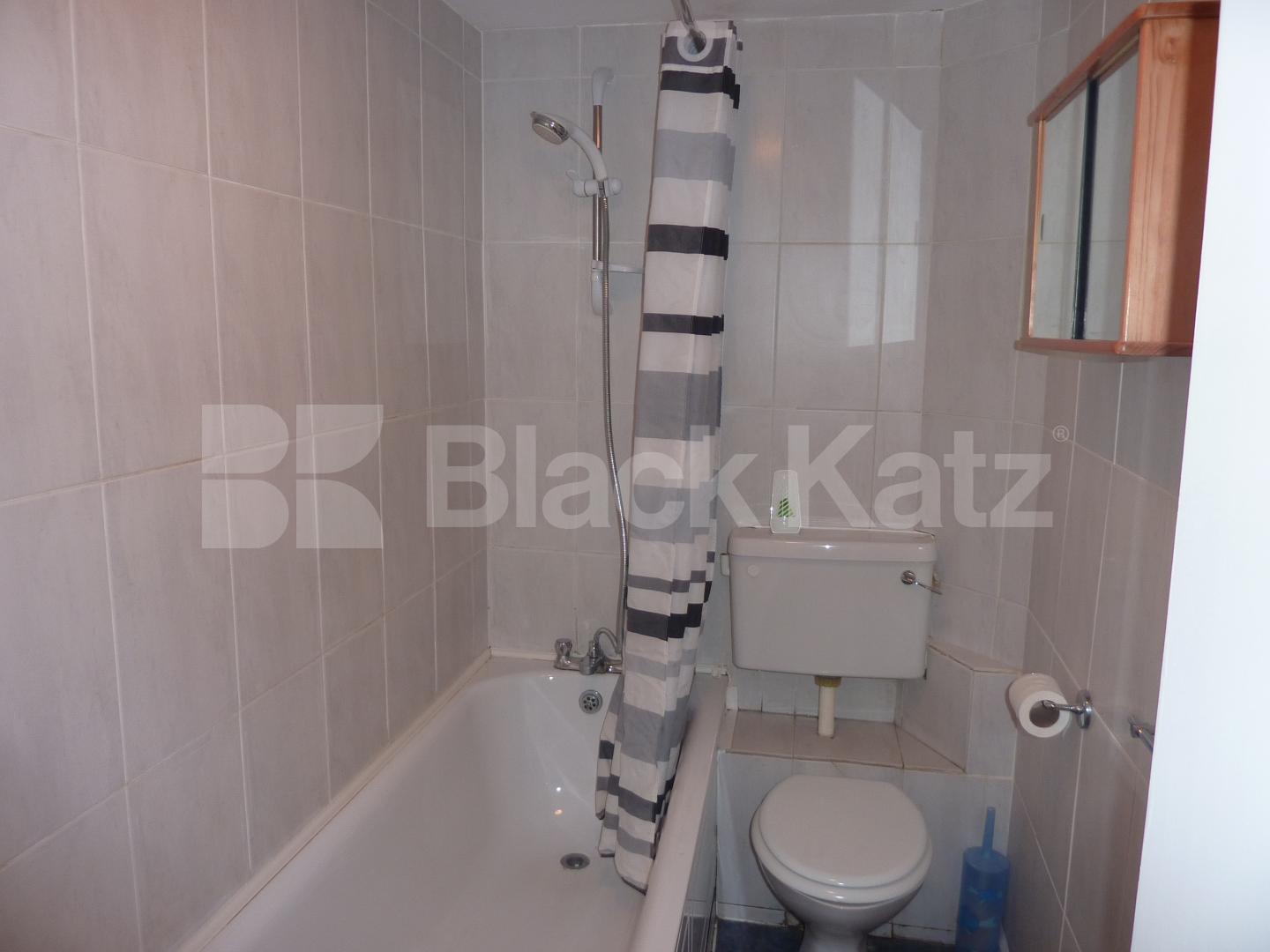 			NEW INSTRUCTION!, 2 Bedroom, 1 bath, 1 reception Ground Floor Flat			 Fernhead Road, MAIDA VALE